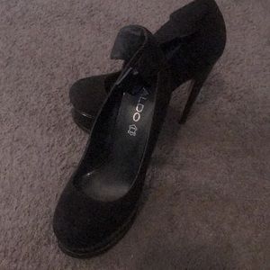 I’m moving and getting rid of a lot of things from shoes, clothes etc
